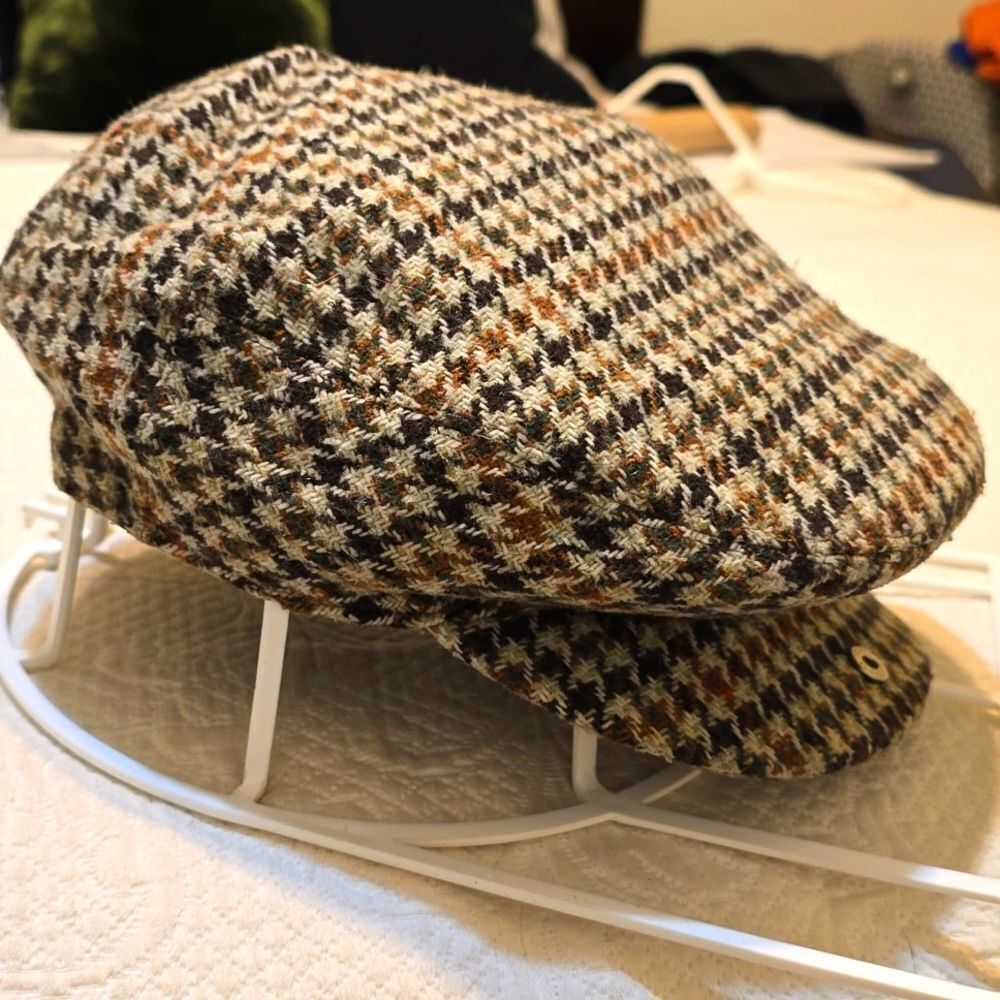 Vintage multicolored Dunn & Co wool cap